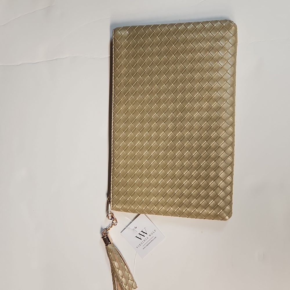 NWT Virginia Wolf Women's Clutch
